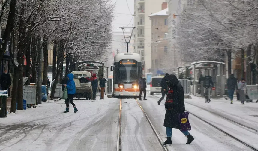 Bayramın ilk gününde Eskişehir'de karla karışık yağmur bekleniyor