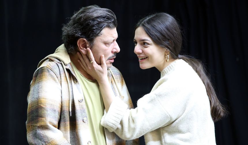 Şehir Tiyatroları’ndan dokunaklı sezon oyunu