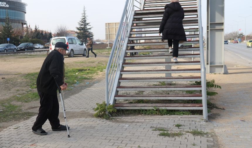 Eskişehir'in o mahallesinde üst geçit çilesi!