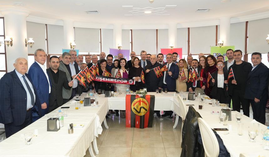 Başkan Ünlüce " Eskişehir Yılı Vizyon Projelerini" anlattı