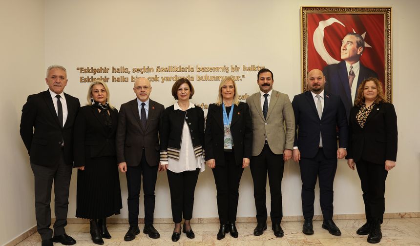 CHP heyeti Başkan Ayşe Ünlüce’yi ziyaret etti