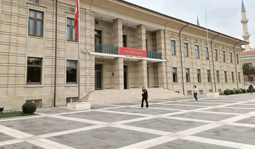 Eskişehir'de Valilik Meydanı için yasak kararı!