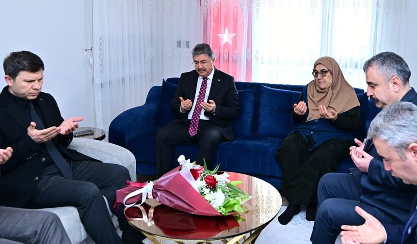 Şehit Mevlüt Kahveci’nin ailesine taziye ziyareti