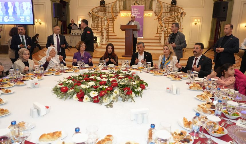 CHP Lideri Özgür Özel: Eskişehir kadınların güçlü olduğu bir kent