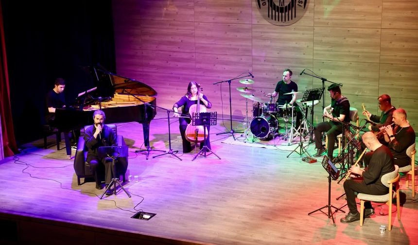 Aşık Veysel türkülerle anıldı