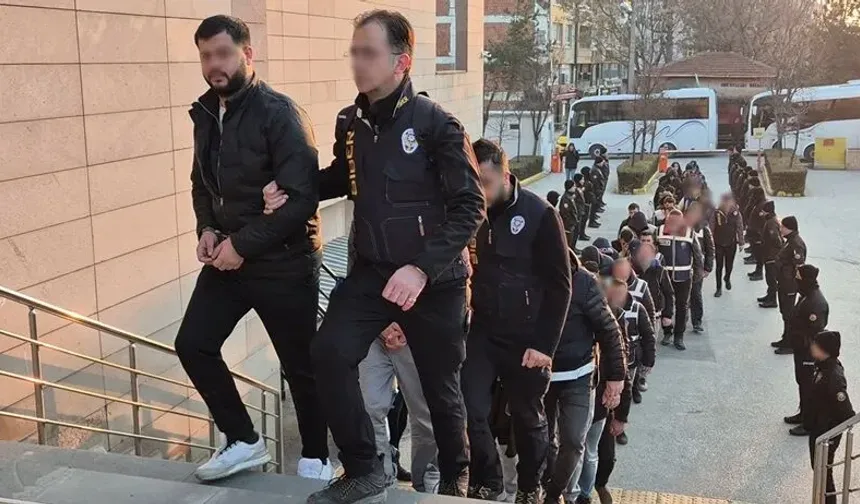 Eskişehir'de dolandırıcılık operasyonunda 32 tutuklama