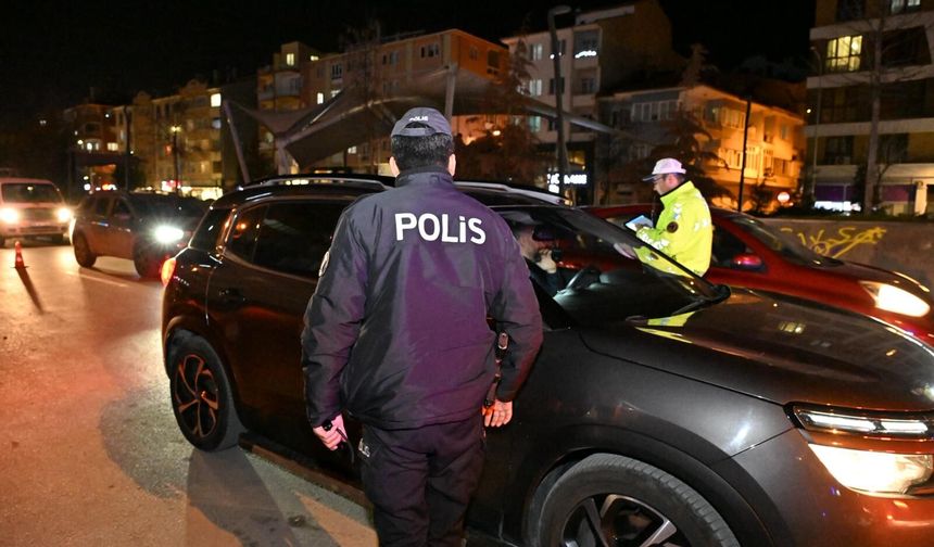 Eskişehir’de gece denetimi: Asayiş ve trafik uygulaması!