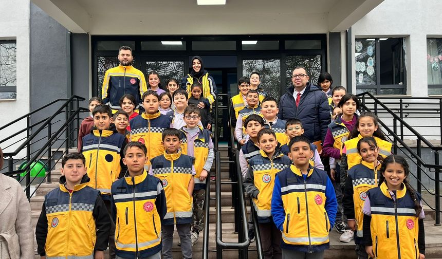 Miniklere 112 eğitimi verildi