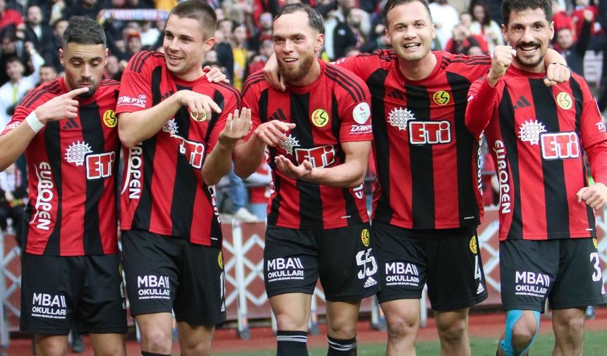 Eskişehirspor'dan gövde gösterisi! Kütahyaspor'a tarihi fark