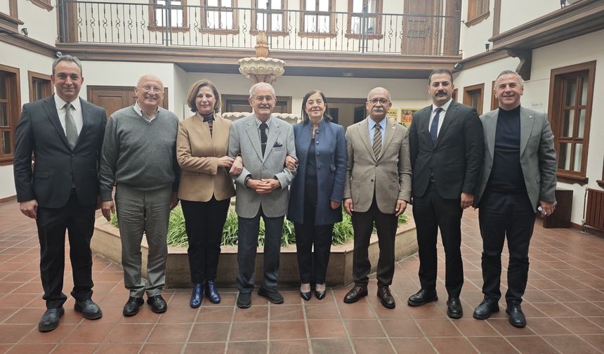 CHP Eskişehir Heyeti'nden Büyükerşen'e ziyaret