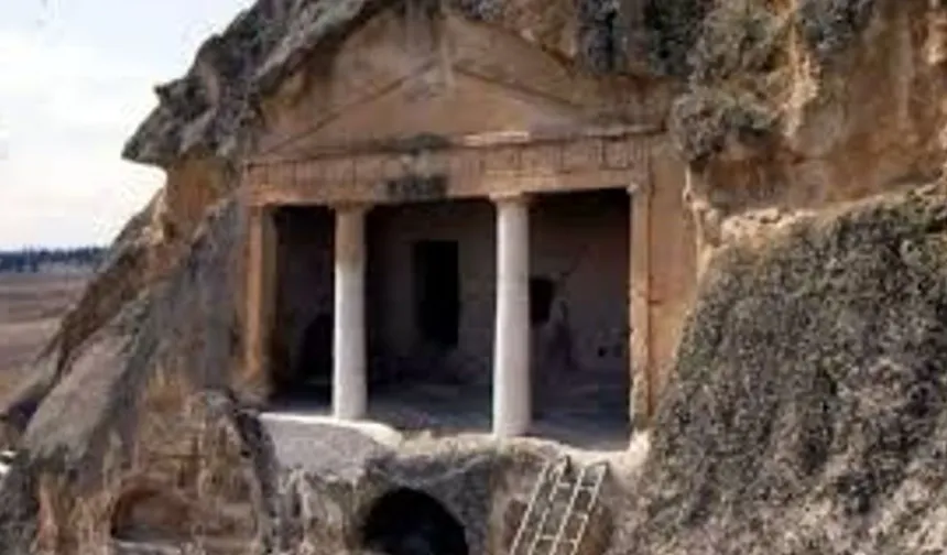 Eskişehir'in gizli hazinesi: Gerdekkaya Mezar Anıtı'nın hikayesini biliyor musunuz?