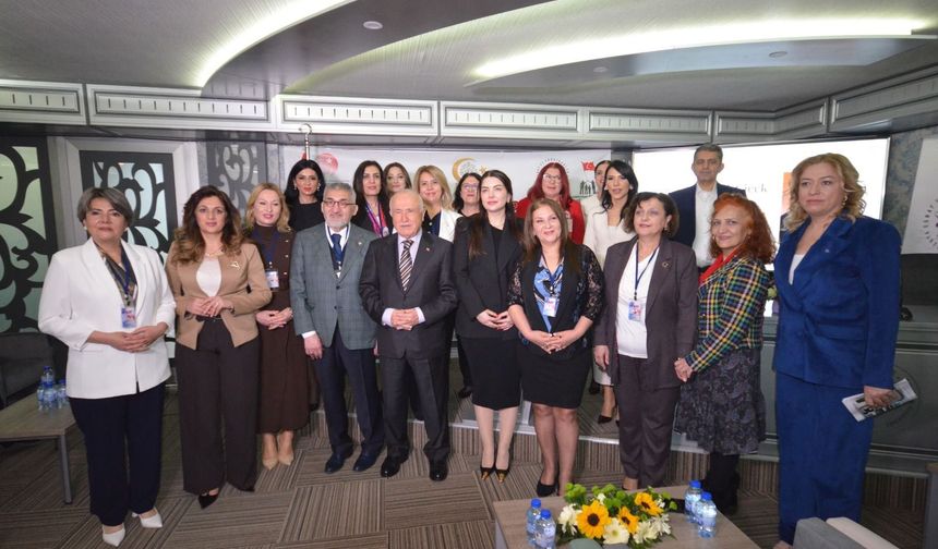 Türkiye'de bir ilk... 13 Kadın Başkan bir arada