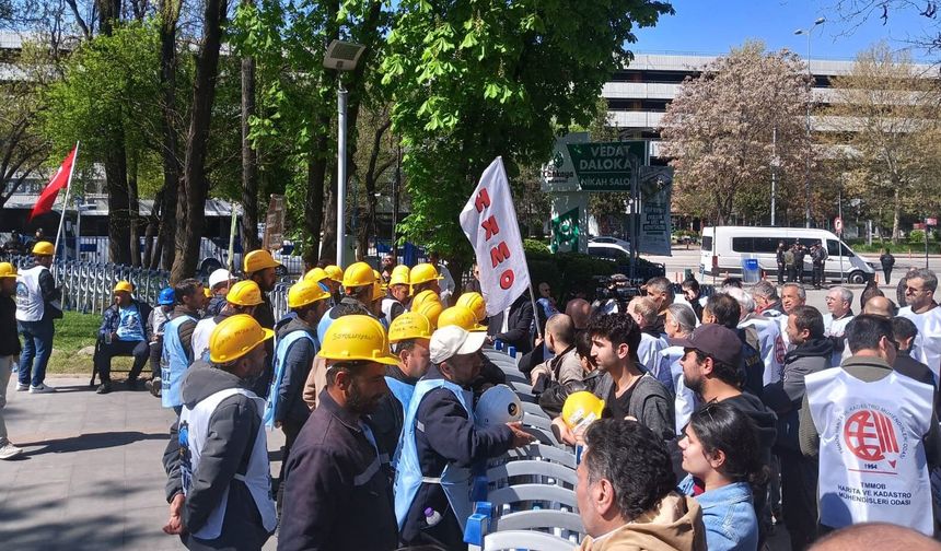 Maden işçilerinin grevi devam ediyor...