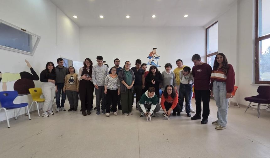 Özel çocuklardan anlamlı sahiplenme