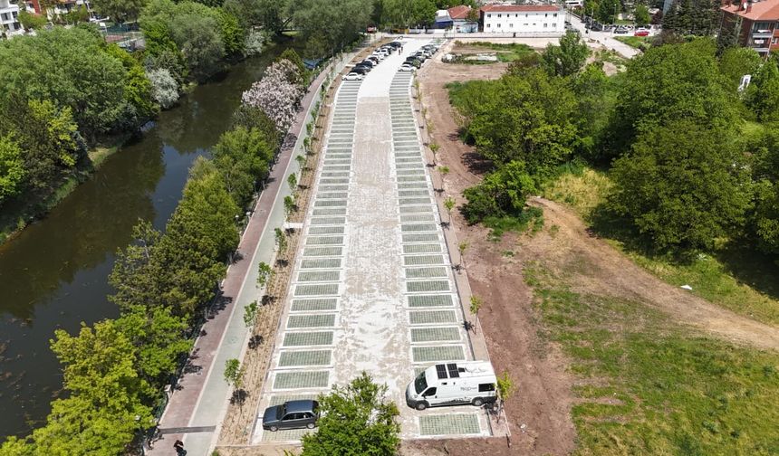 Eskişehir’de 122 araçlık yeni otopark açıldı