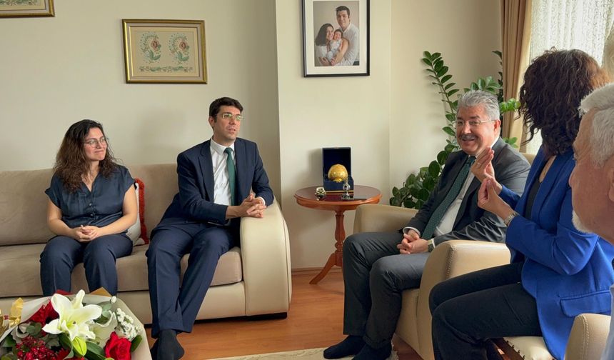 Ödül alan çifte anlamlı ziyaret