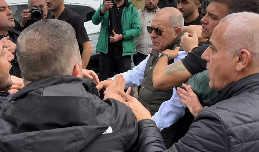 CHP Genel Merkezi önünde yumruklu kavga