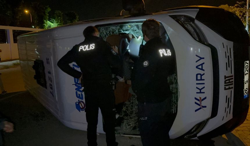 Eskişehir’de işçi servisi devrildi: 7 yaralı