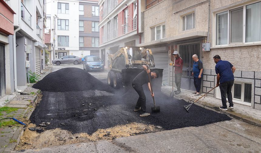 Eskişehir'deki 7 mahallede yol düzenleme çalışması...