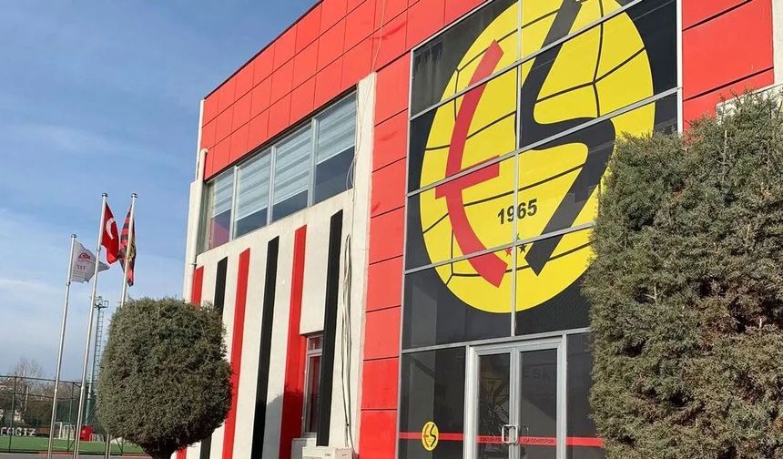 Üç isim gündemde: Transfer trafiği hızlandı!