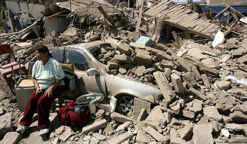 Peru'da art arda iki deprem oldu!