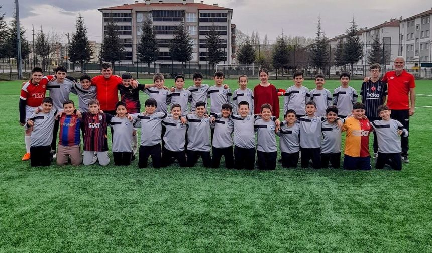 Geleceğin yıldızları yetişiyor