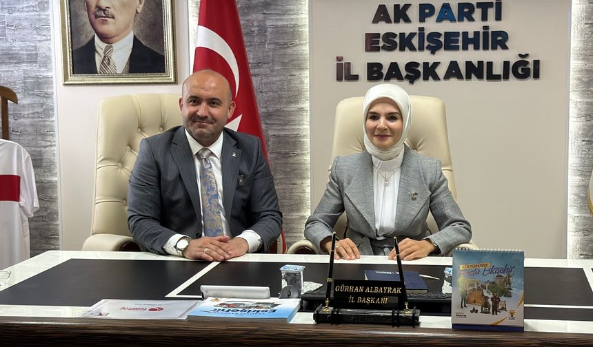 Bakan Göktaş, AK Parti Eskişehir İl Başkanlığı’nı ziyaret etti