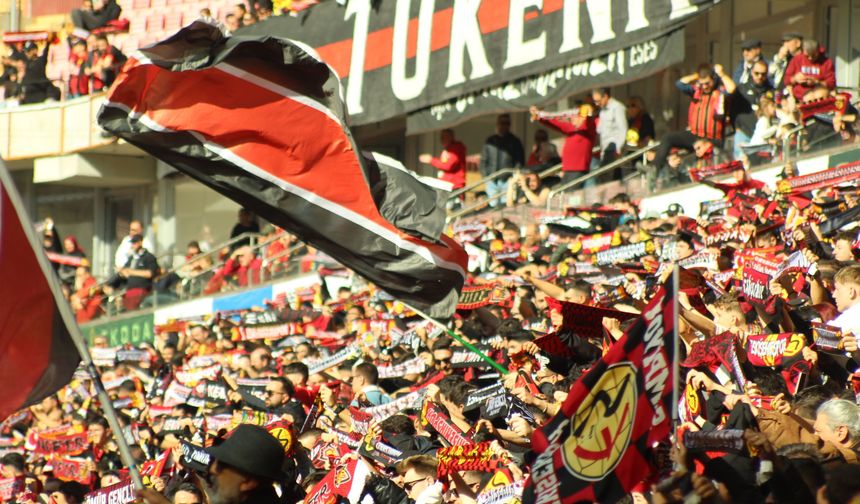 Eskişehirspor taraftarına kombine ve forma çağrısı...