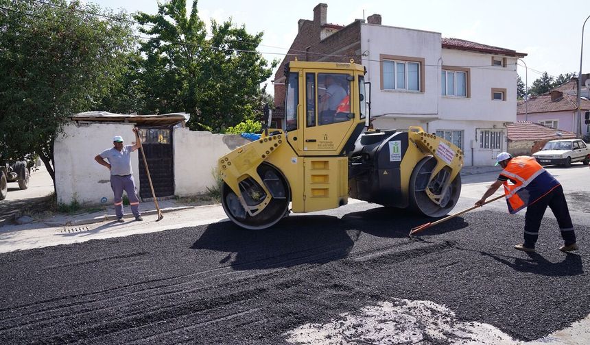 Tepebaşı’nda üstyapı çalışmaları hız kesmeden sürüyor