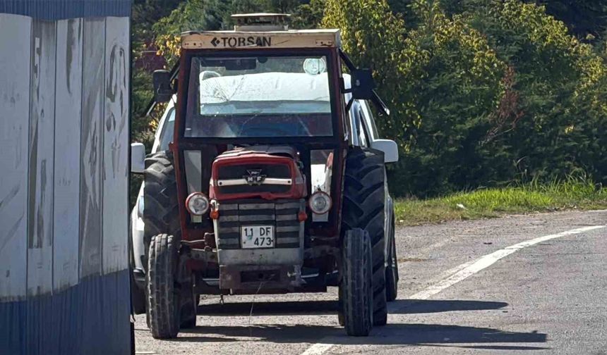 İlginç traktör hırsızlığı: Polis yolda yalpalayan aracı fark Etti