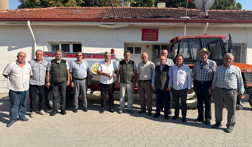 Eskişehir'de 52 traktörlü yangın nöbetine plaketli teşekkür