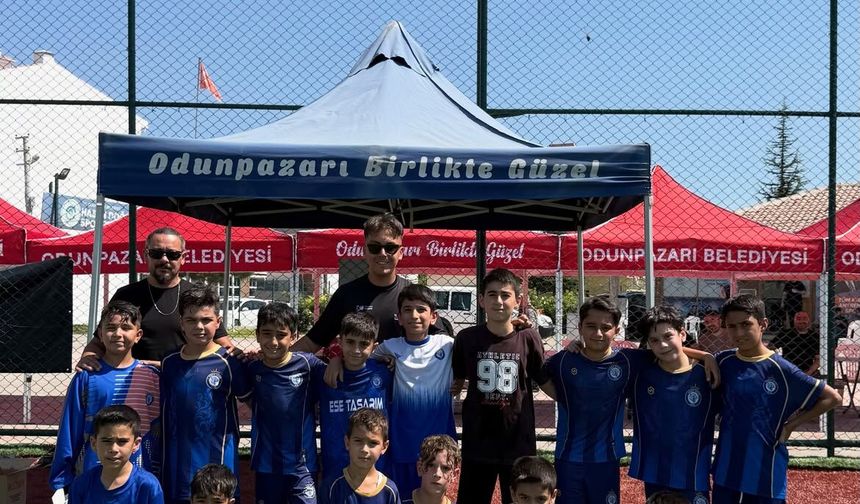 Emekspor namağlup kazandı