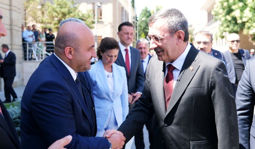 Gürhan Albayrak: "Eskişehir için ortak akılla sonuç alacağız"