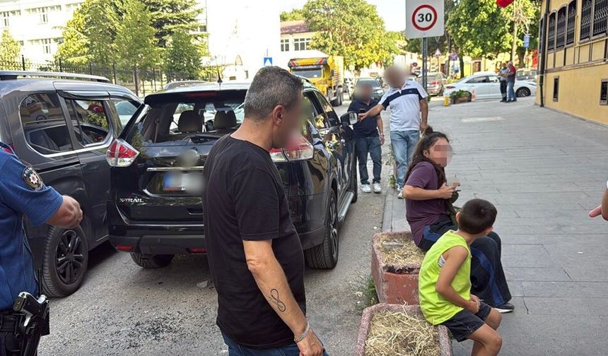 Eskişehir’de trafik kavgası: Otomobilin camını taşla kırdılar
