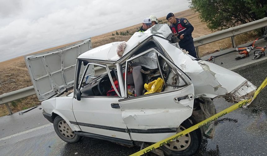 Eskişehir-Ankara yolunda feci kaza: 2 kişi hayatını kaybetti