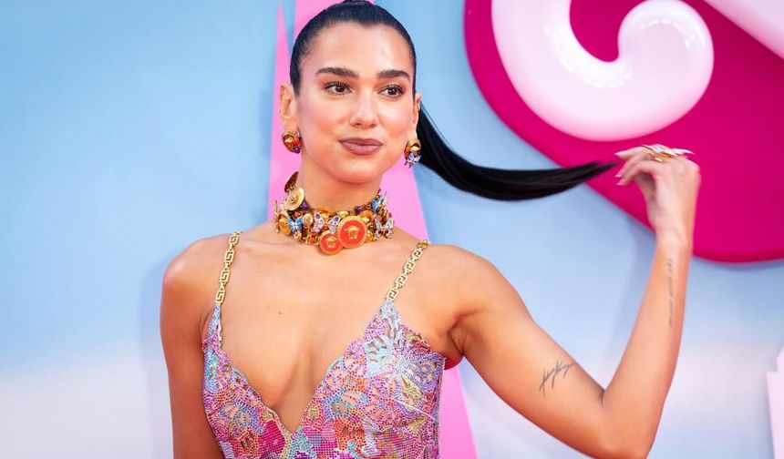 Dua Lipa’nın sıra dışı tarzı gündem oldu