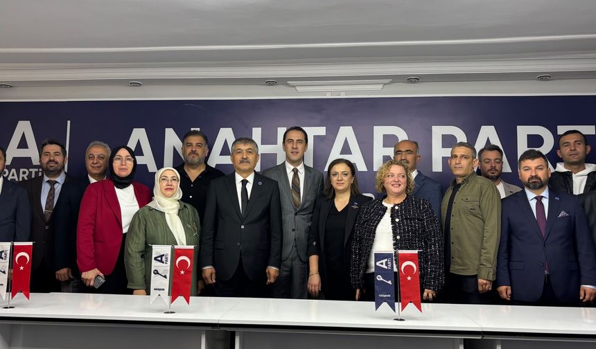 Genel Başkan Yardımcısı Çetin: "Biz konuşan değil, dinleyen bir partiyiz"