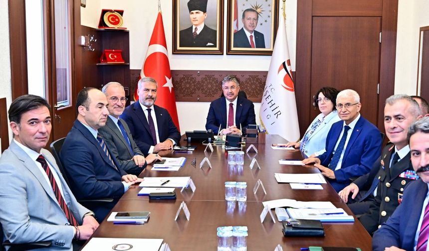 Öğrenciler için güvenlik zirvesi...