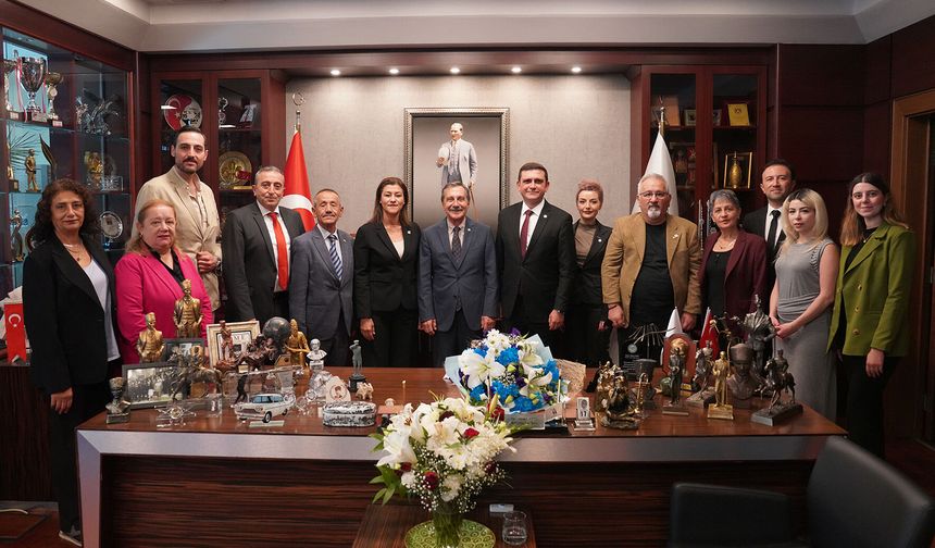 YENİ Parti Tepebaşı yönetiminden Başkan Ataç’a ziyaret