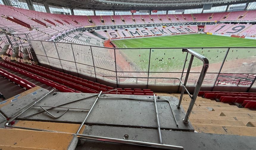 Eskişehirspor maçının ardından tribünde büyük hasar