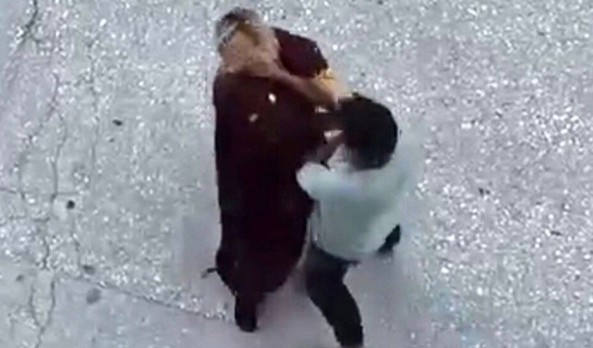 Cadde ortasında darp etti, serbest kaldı