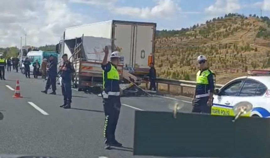 Eskişehir-Ankara yolunda feci kaza: 1 ölü, 1 yaralı