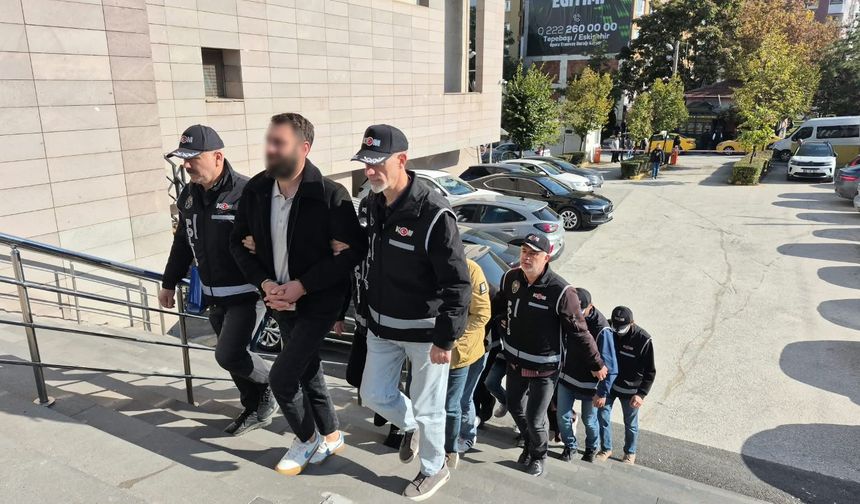 Eskişehir merkezli 3 ilde 60 milyon TL'lik tefeci operasyonu!