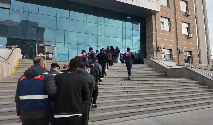 Milyarlık bahis trafiğine şafak operasyonu...