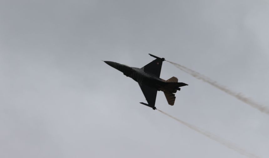Eskişehir semalarında muhteşem gösteri