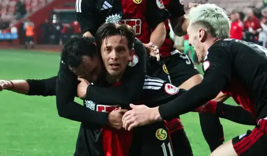 Eskişehirspor'dan Cumhuriyet Bayramı hediyesi