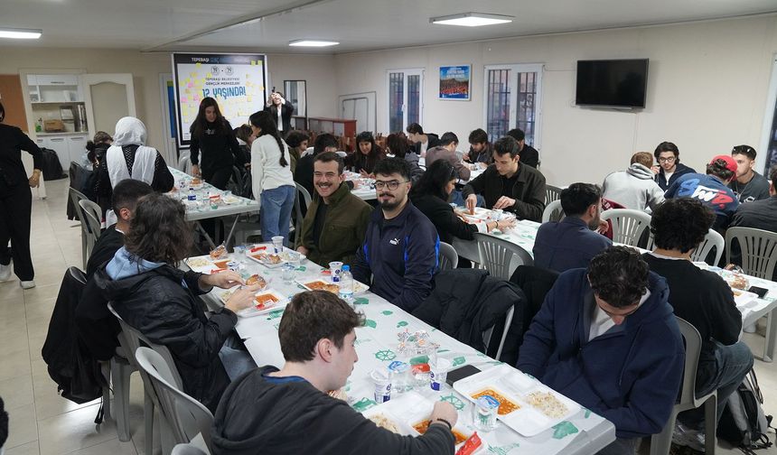 Eskişehir'de öğrencilere akşam yemeği desteği başladı