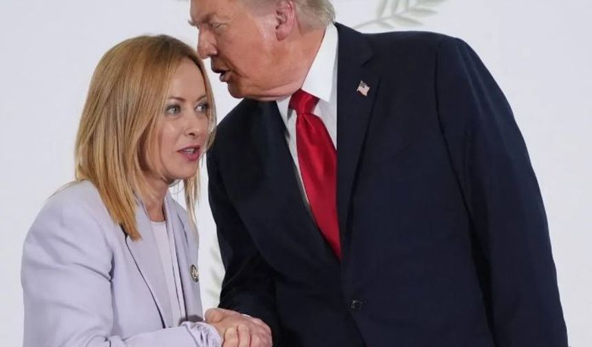 Ivana’yı boşayıp seninle evlenebilirim…