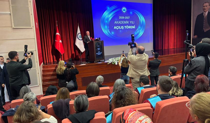 ESOGÜ'de yeni akademik yıl başladı: Şentop ilk dersi verdi