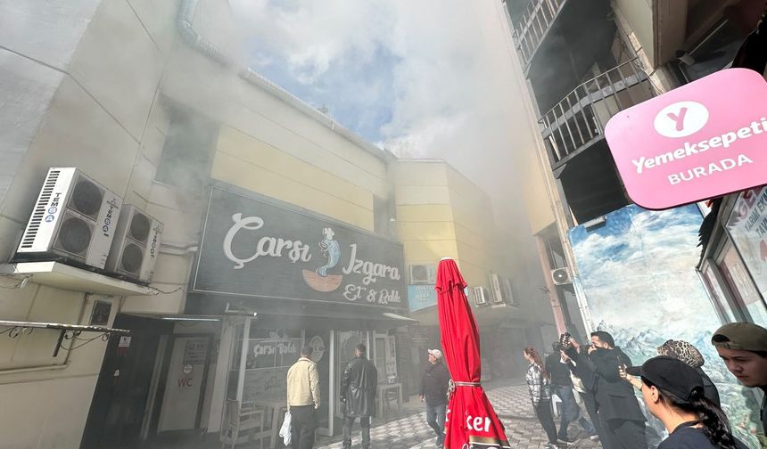 Taşbaşı Çarşısı'nda korkutan yangın!